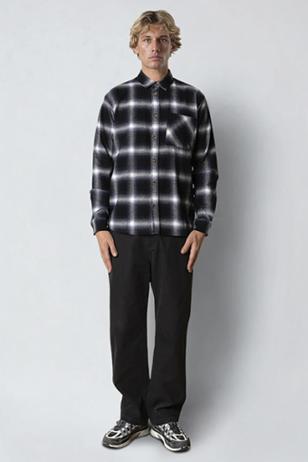 Forest flannel shirt Dark navy/Black check 002