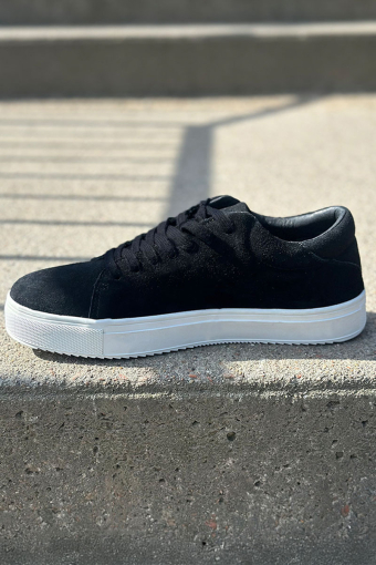 Liberty Sneaker Suede Black